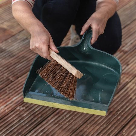 Gardman Dustpan & Brush - image 2