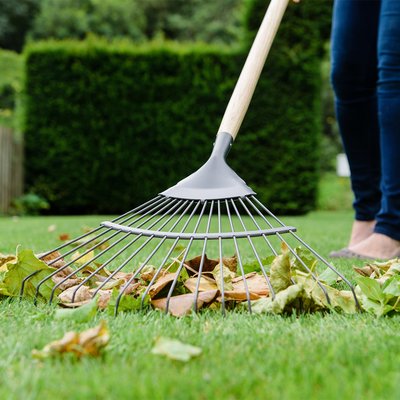 Kent & Stowe Carbon Steel Lawn Leaf Rake - image 2