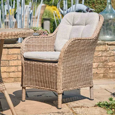 LG Outdoor St Tropez Sand 6 Seat Set with Lazy Susan & 3m Parasol - image 3