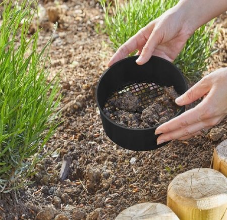 Smart Garden Potting & Sowing Sieve - image 2