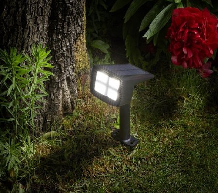Smart Garden Solar Revo Spotlight 50L - image 1